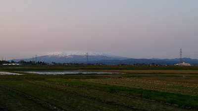 美しい鳥海山3　妙だ！