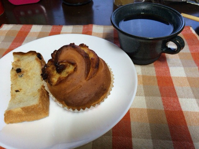 朝食のパン