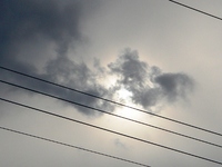 雲間に太陽が少しだけ！