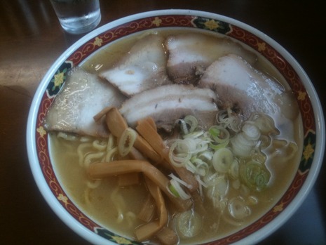白鷹ラーメン