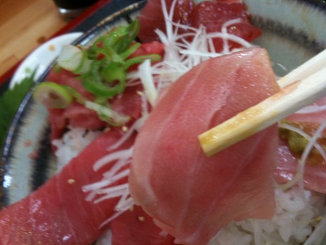 マグロ丼