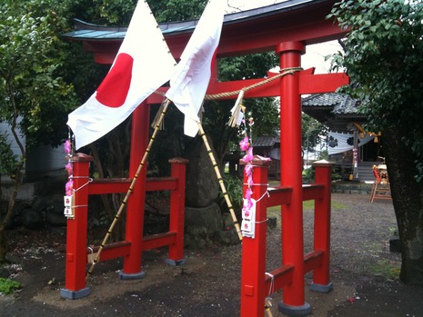 お祭り 神輿担ぎ