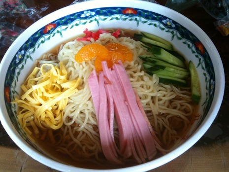 今年初