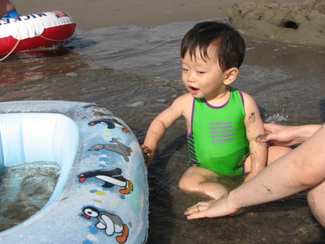 初海水浴