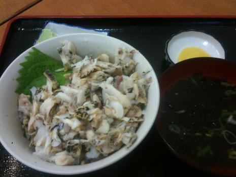 つぶ貝丼