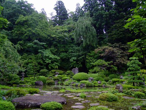 雨の合間の玉川寺