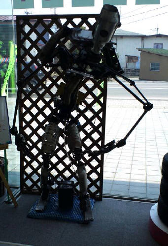 【お水神様とロボット】