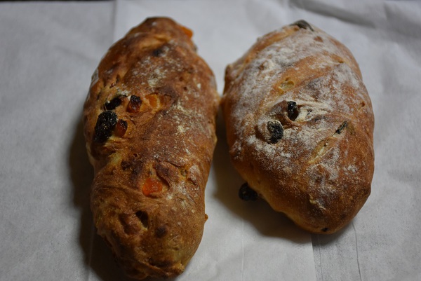 カフェ余目製パンの天然酵母パン