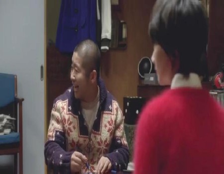 イメージ 日本郵便2014年TVCM・郵便年賀.jp年賀はがきTVCM「ちゃんと年賀状・その4(書く)」篇より/夫役・澤部佑、妻役・波瑠
