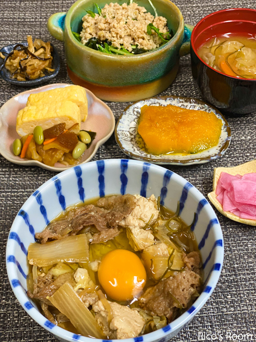 R 幻の『黒森おこし』に感激♡ & おうちごはん『すき焼き丼定食』