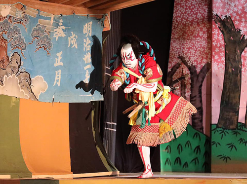 R 酒田『黒森歌舞伎夏公演/義経千本桜(伏見稲荷鳥居前の場)』庄内PHOTOS/フォトグラファー2名の写真 R 酒田『黒森歌舞伎夏公演/義経千本桜(伏見稲荷鳥居前の場)』庄内PHOTOS/フォトグラファー2名の写真