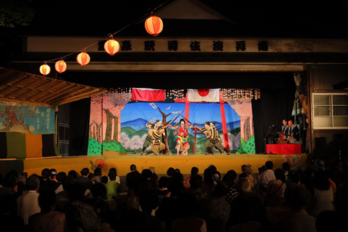 R 酒田『黒森歌舞伎夏公演/義経千本桜(伏見稲荷鳥居前の場)』庄内PHOTOS/フォトグラファー2名の写真 R 酒田『黒森歌舞伎夏公演/義経千本桜(伏見稲荷鳥居前の場)』庄内PHOTOS/フォトグラファー2名の写真