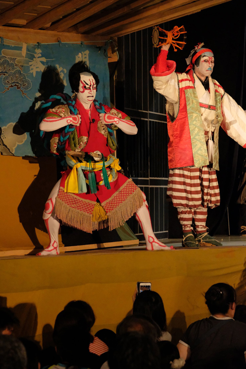 R 酒田『黒森歌舞伎夏公演/義経千本桜(伏見稲荷鳥居前の場)』庄内PHOTOS/フォトグラファー2名の写真 R 酒田『黒森歌舞伎夏公演/義経千本桜(伏見稲荷鳥居前の場)』庄内PHOTOS/フォトグラファー2名の写真