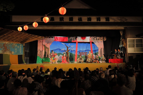 R 酒田『黒森歌舞伎夏公演/義経千本桜(伏見稲荷鳥居前の場)』庄内PHOTOS/フォトグラファー2名の写真 R 酒田『黒森歌舞伎夏公演/義経千本桜(伏見稲荷鳥居前の場)』庄内PHOTOS/フォトグラファー2名の写真
