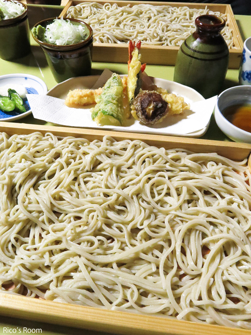 R 新そば万歳!『手打ちそば なかむら』の天大板そば R 新そば万歳!『手打ちそば なかむら』の天大板そば