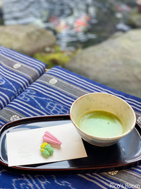 R 酒田市『東根菓子舗』さんで、干菓子と抹茶をいただきました。