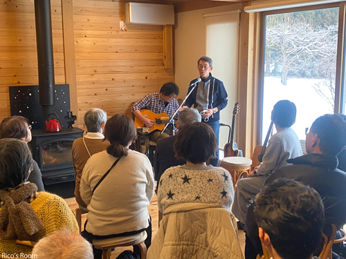 R 今季最強寒波もなんのその！『地下鉄のギタリスト／土門秀明氏 LIVE in 小野曽』あったかライブ大盛況♪