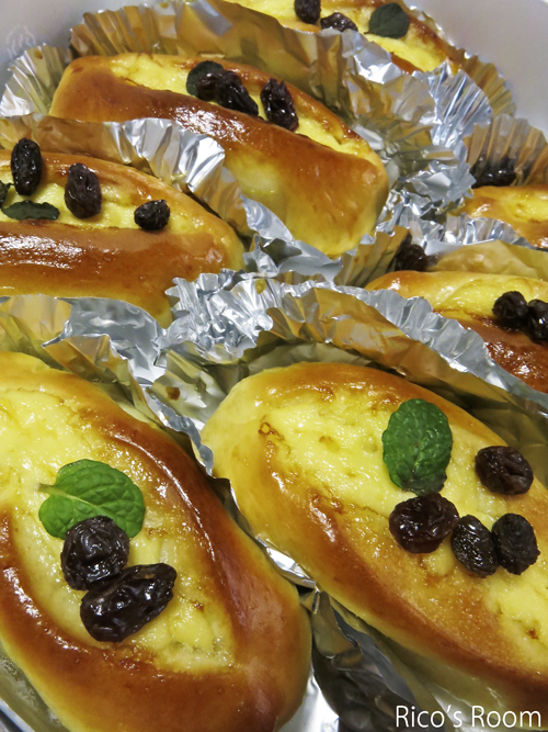 R 感激♪焼きたて手作りパンと超巨大『甘柿』を頂戴しました♡