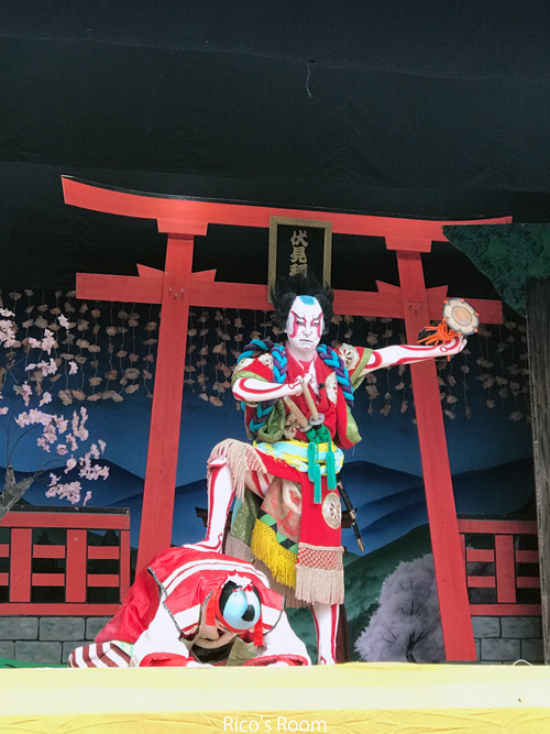 R 二枚目歌舞伎役者/尾上貴基さんが『黒森歌舞伎押絵』と『プレミアム金隈取りTシャツ』をお買い上げくださいました♡ R 二枚目歌舞伎役者/尾上貴基さんが『黒森歌舞伎押絵』と『プレミアム金隈取りTシャツ』をお買い上げくださいました♡