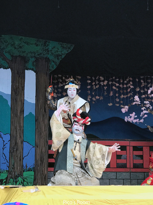 R 約800名の超満員御礼!暖冬の令和2年『黒森歌舞伎正月公演』初日が無事に終了しました。 R 約800名の超満員御礼!暖冬の令和2年『黒森歌舞伎正月公演』初日が無事に終了しました。
