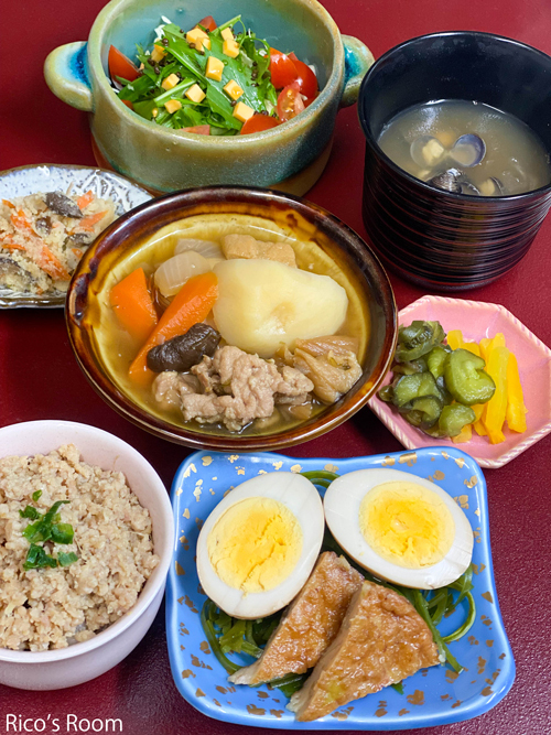 R 術後2日目のくぅ〜ちゃん & おうちごはん『肉じゃが定食』 R 術後2日目のくぅ〜ちゃん & おうちごはん『肉じゃが定食』