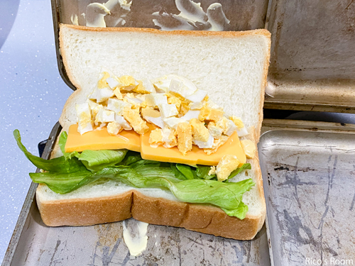 R 大は小を兼ねるのか?検証!『食パン1枚でホットサンドを作ってみたよ!』の巻 R 大は小を兼ねるのか?検証!『食パン1枚でホットサンドを作ってみたよ!』の巻