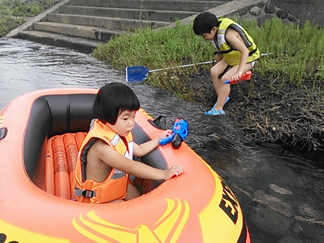 川遊び