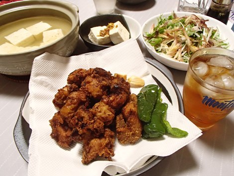 鶏唐揚げ・湯豆腐・水菜と茗荷と大根のサラダ