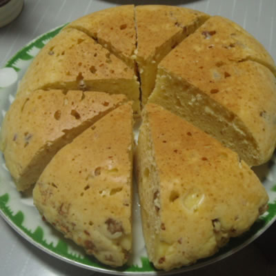 自家製くるみ＆チーズ入りパン・炊飯器使用・濱田美里