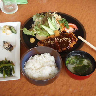 味噌かつ定食・キッチンさとう