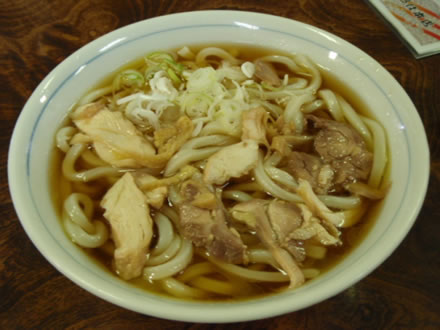 冷たい肉そば・冷たい肉うどん・いろは本店・山形河北町