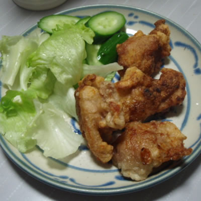 ガーリックがきいている「塩味のから揚げ」