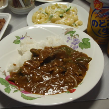 夏野菜カレー・茄子（なす）・ピーマン・ひき肉