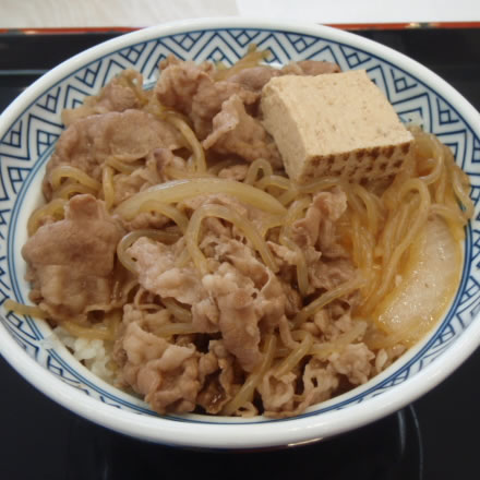 牛鍋丼・吉野家・並盛280円・大盛380円