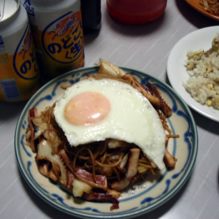 いか焼きそば＋目玉焼き