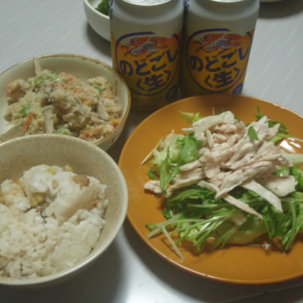 鶏肉と水菜とレタスのごまドレがけ・おから