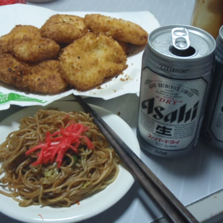 いか焼きそば・手作りコロッケ