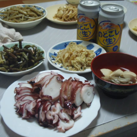 たこ刺し・タコ・蛸・舞茸と豆腐の吸物・わらびの漬物