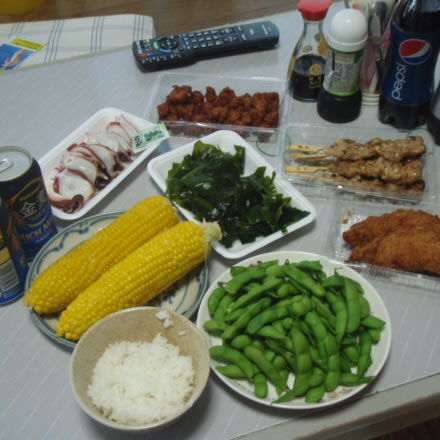 とうもろこし・枝豆・たこ刺し・わかめ・焼鳥・ささみカツ