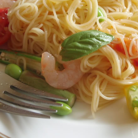 いなかフェ白山(はくさん)・田舎肉うどん・夏野菜の冷たいパスタ