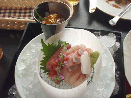 鵜渡幸でランチ・妹夫婦の甥がやってきた・焼き魚膳・お造り膳