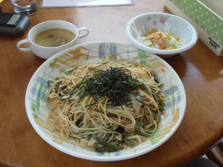 レストランもくもく・鶴岡市東原町25-48・山菜の和風パスタ