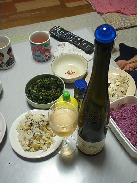 もって菊なめこ・栗ご飯・いかスタミナ焼き・アルザスワイン(残り)