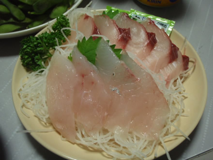 女がにの味噌汁・庄内浜の魚の刺身・枝豆(秘伝)・新高梨
