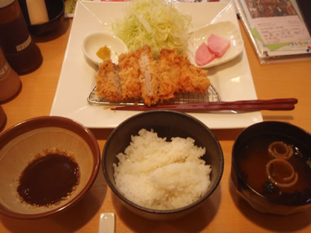 三元豚肩ロースかつ膳・ヒラボク食堂・鶴岡まちキネ店