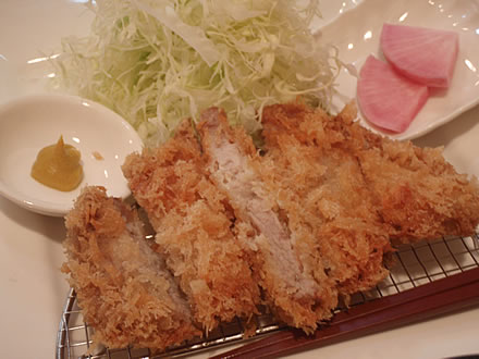 三元豚肩ロースかつ膳・ヒラボク食堂・鶴岡まちキネ店