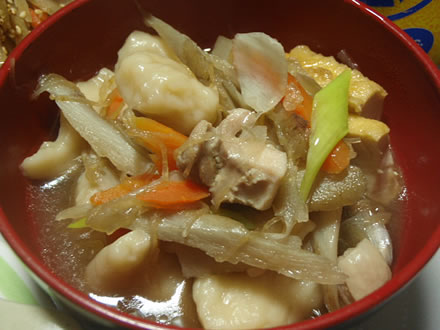 煮豆とユーロスターのグラタン・すいとん汁・煮豆・きんぴらごぼう