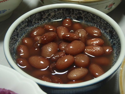 煮豆とユーロスターのグラタン・すいとん汁・煮豆・きんぴらごぼう