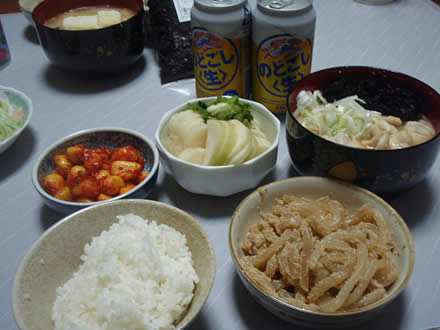 寒だら汁・つきこんにゃくのタラコ炒め煮・味噌かつおにんにく・大根漬け<br />