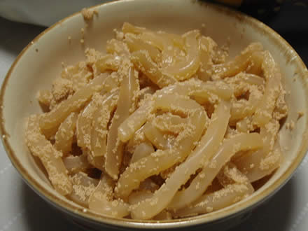 寒だら汁・つきこんにゃくのタラコ炒め煮・味噌かつおにんにく・大根漬け